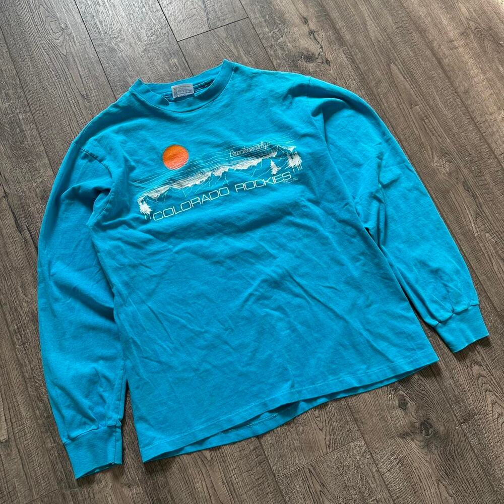 Vintage 80s Colorado Rockies Breckenridge USA Longsleeve Shirt